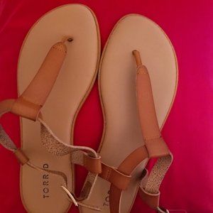 Torrid Women's Size 9W Cognac Buckle Tstrap Sandal